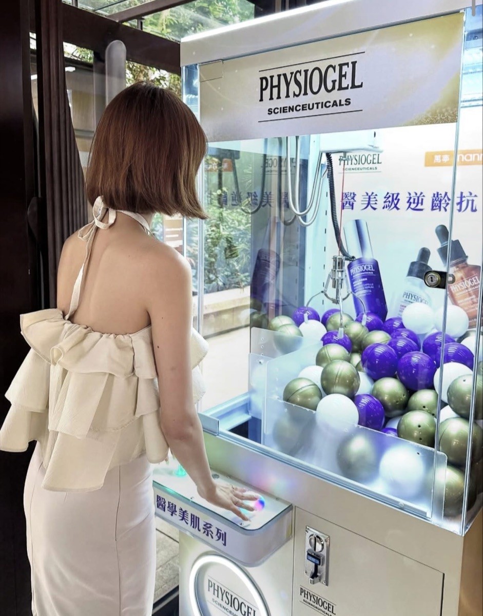 Custom themed claw machine